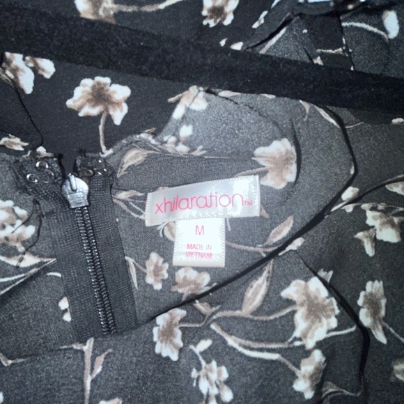 Xhilaration Black and White Cold-Shoulder Jumpsuit - Picture 7 of 7